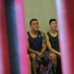 En el Centro de Entrenamiento Olímpico CEO, acompañamos a los seleccionados chilenos de box, encabezados por el medallista panamericano Miguel Véliz, en su preparación al próximo campeonato preolímpico, bjo la atenta mirada del tácnico cubano Jesús Martinez.
19/11/2015
Santiago, Chile
Foto: Max Montecinos/Mindep