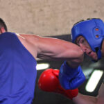 En el Centro de Entrenamiento Olímpico CEO, acompañamos a los seleccionados chilenos de box, encabezados por el medallista panamericano Miguel Véliz, en su preparación al próximo campeonato preolímpico, bjo la atenta mirada del tácnico cubano Jesús Martinez.
19/11/2015
Santiago, Chile
Foto: Max Montecinos/Mindep