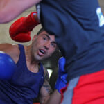 En el Centro de Entrenamiento Olímpico CEO, acompañamos a los seleccionados chilenos de box, encabezados por el medallista panamericano Miguel Véliz, en su preparación al próximo campeonato preolímpico, bjo la atenta mirada del tácnico cubano Jesús Martinez.
19/11/2015
Santiago, Chile
Foto: Max Montecinos/Mindep